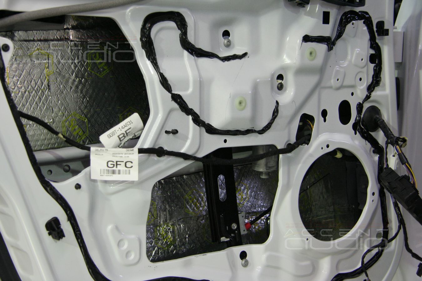 Шумоизоляция Ford Mondeo