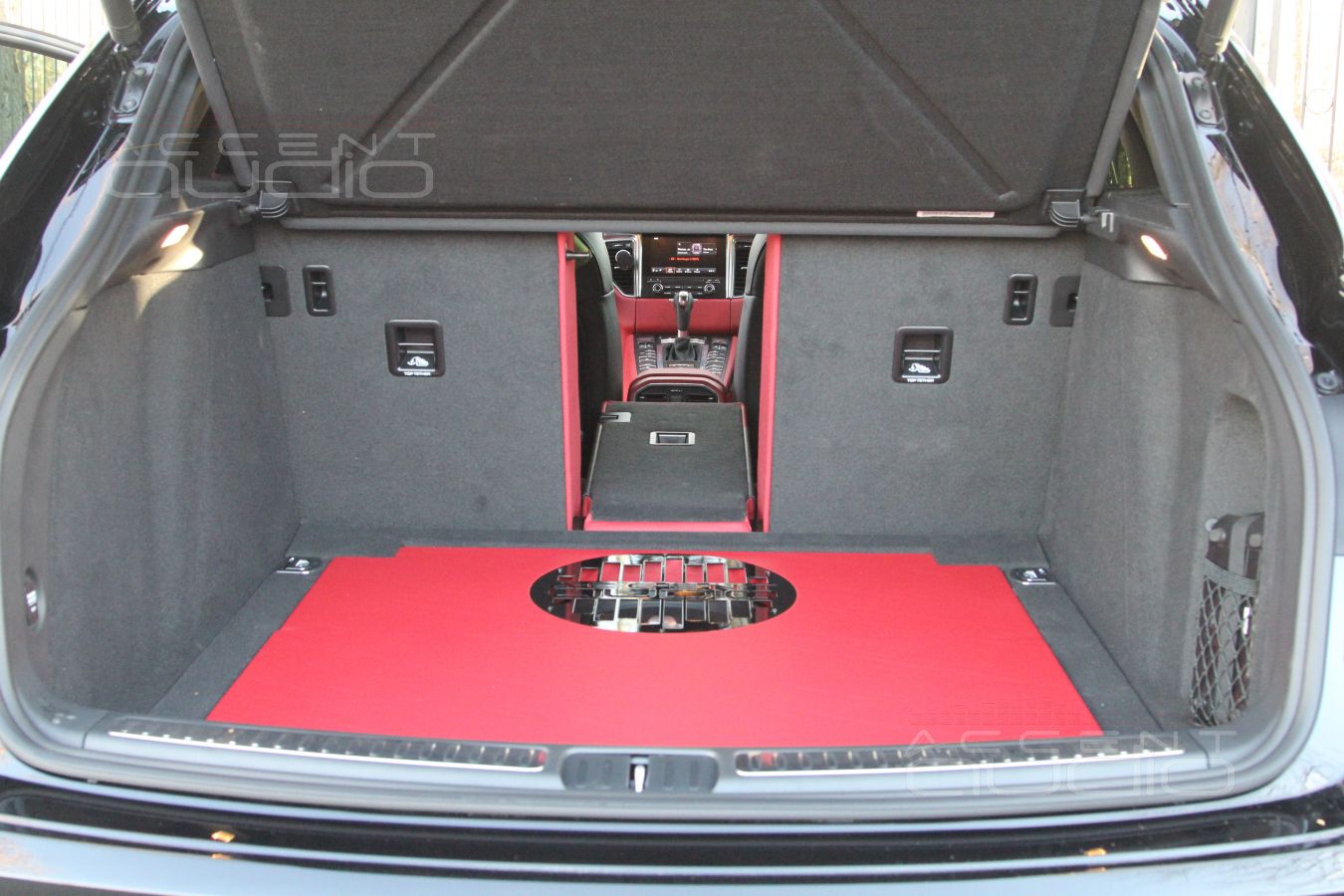 ...и он красный