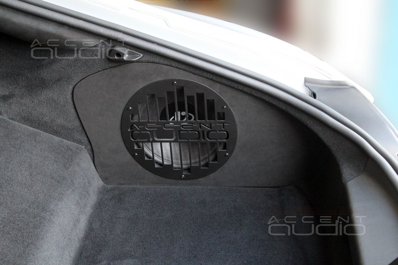 Сабвуфер-стелс для Dego sb-10 p-mk2 в Mercedes-Benz GT