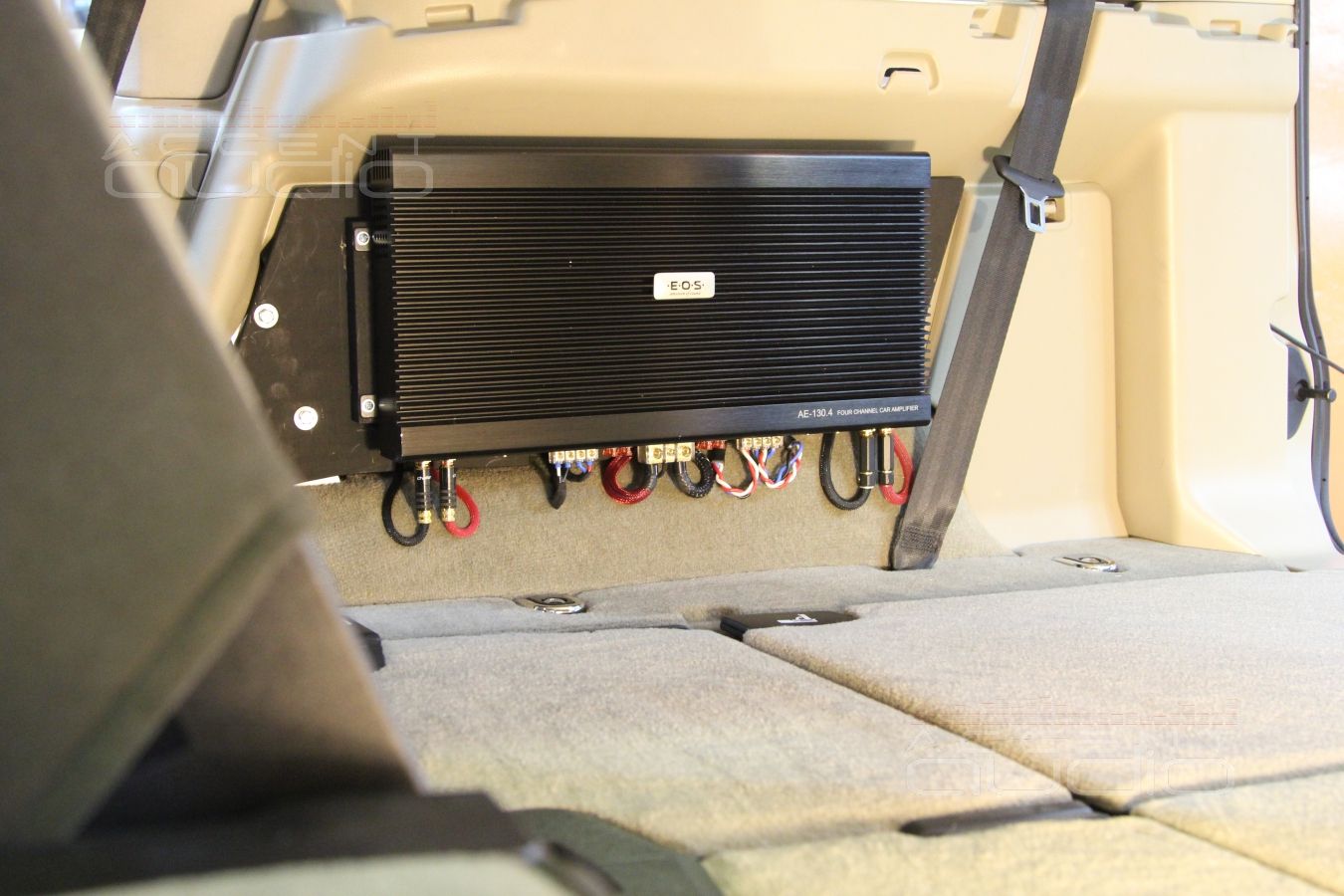 Установка усилителей E.O.S в Range Rover Discovery
