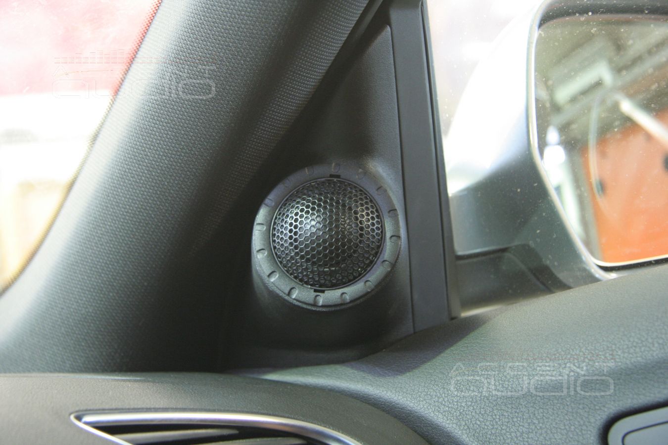 Установка акустики и шумоизоляция в Audi A4