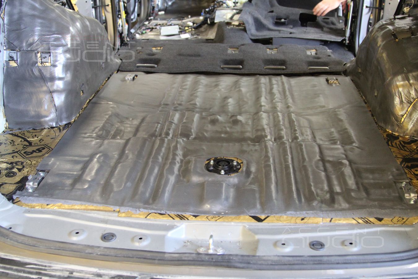 Про тепло-шумоизолирующий слой STP Сплен 300.