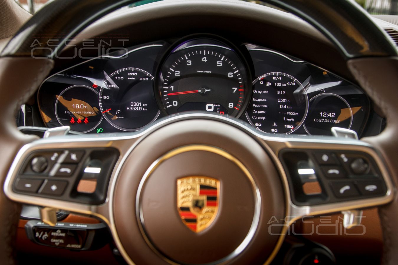 Новый, бюджетно-великолепный звук в Porsche Cayenne Coupe 2022