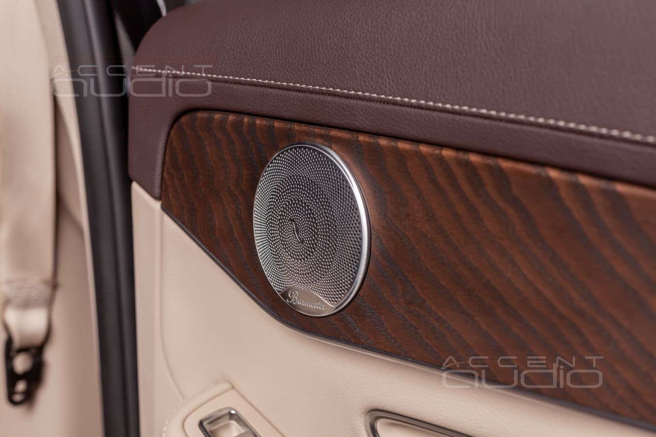 Снаружи Burmester – внутри – E.O.S: установка среднечастотных излучателей в Mercedes-Benz W205