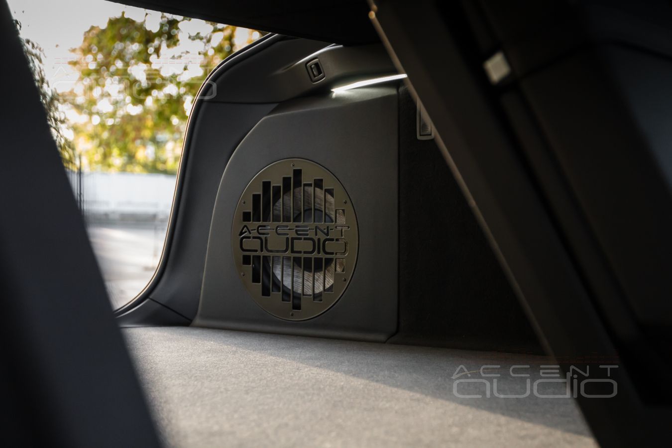 Сабвуфер-стелс – искусство снаружи, правильный бас изнутри