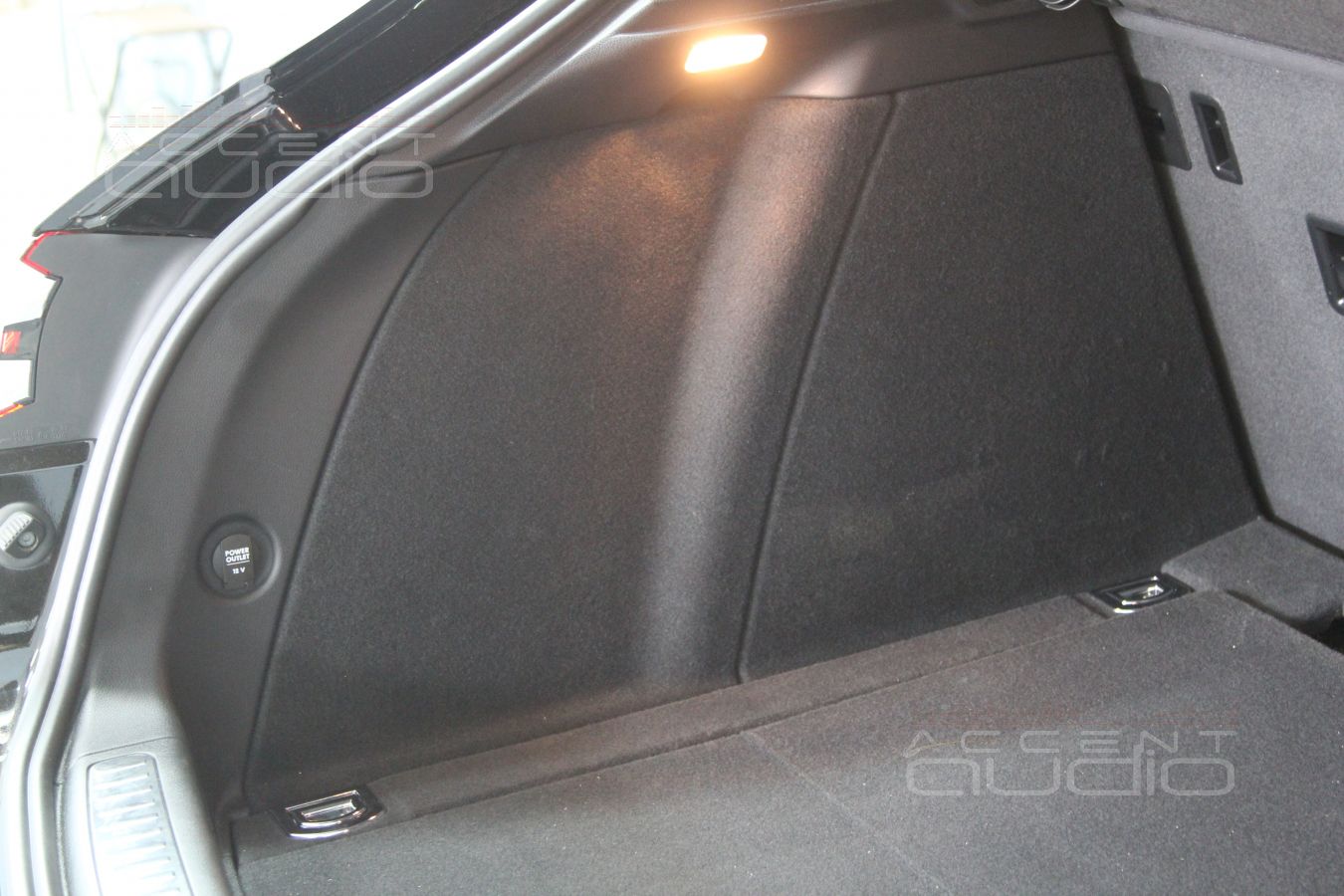 Вызываем программиста Porsche и ставим обратно заводской усилитель