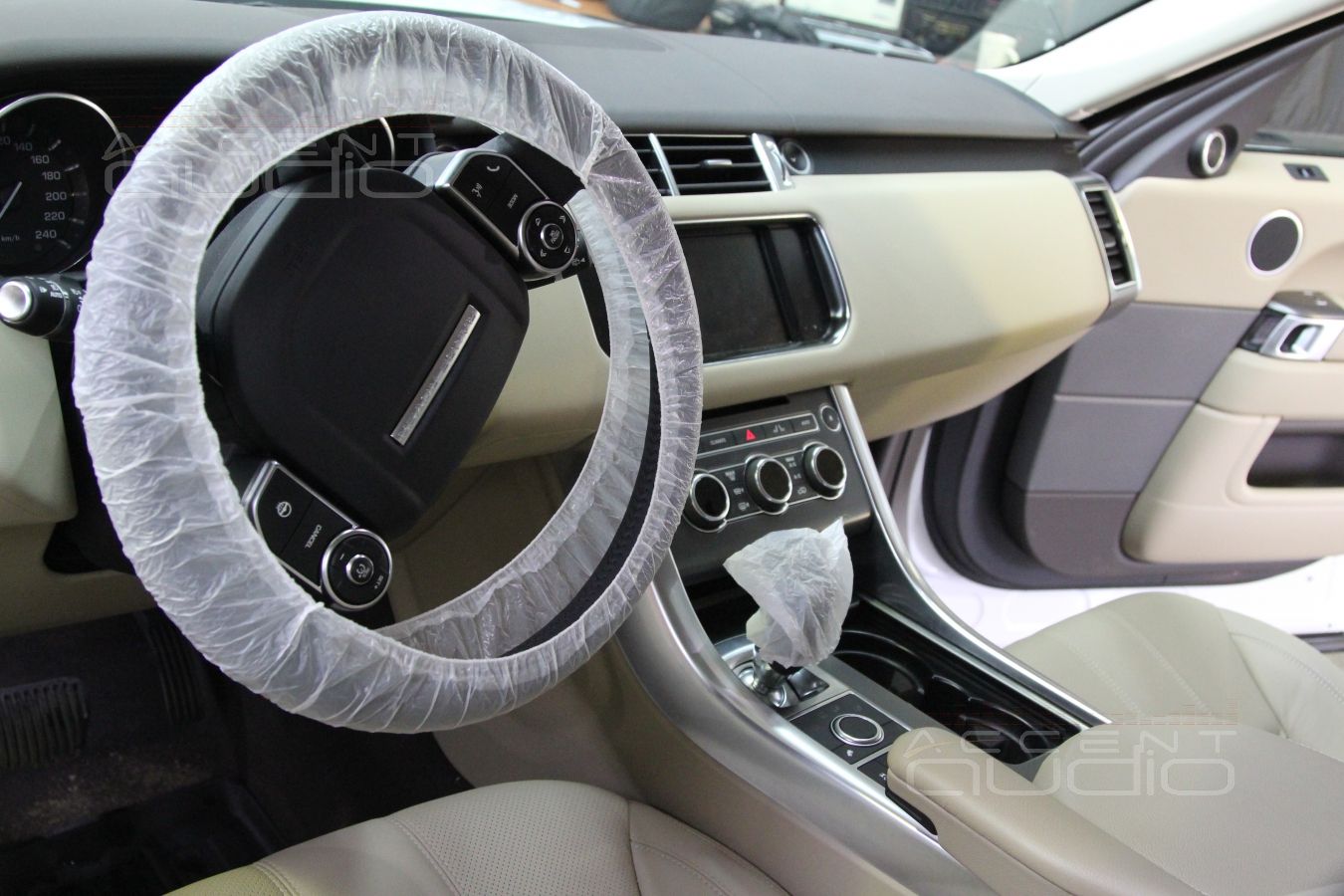 Аудиосистема в новом Range Rover Sport: как это может быть ?