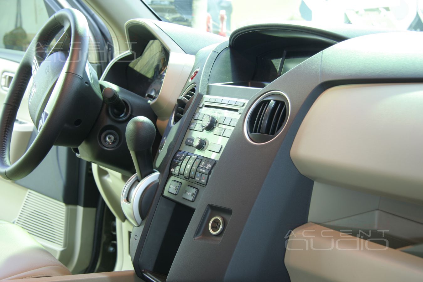 Инсталляция в Honda Pilot: лодочному мотору не мешать !