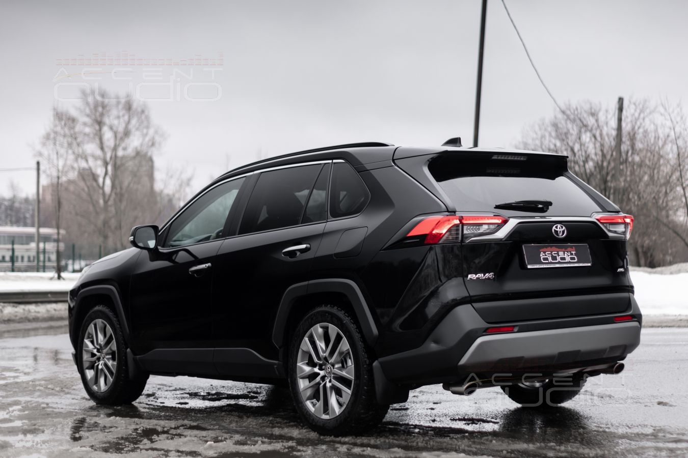 Великолепный звук и новый уровень комфорта Toyota RAV4