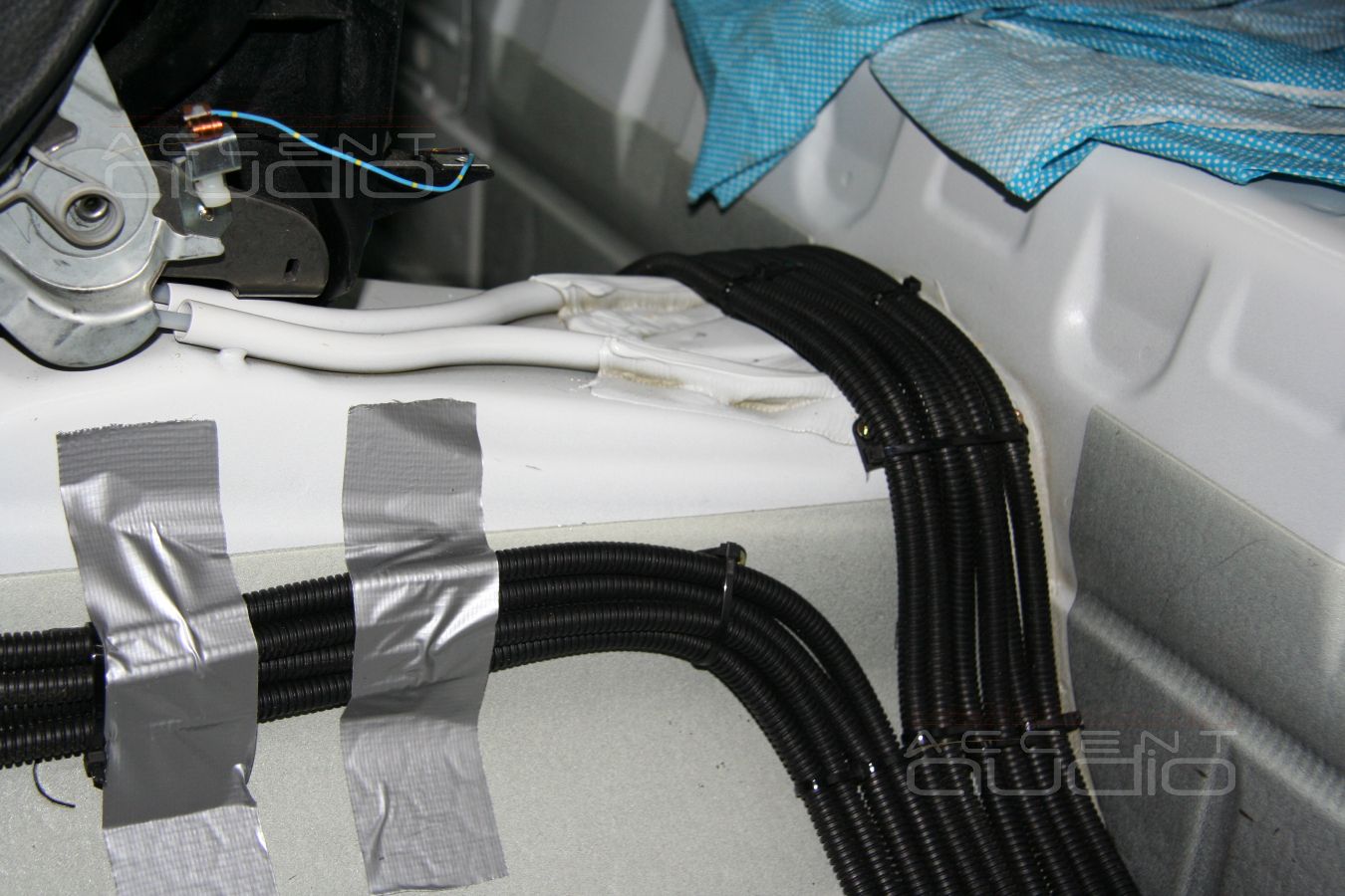 Кладем соревновательную проводку: BMW M3