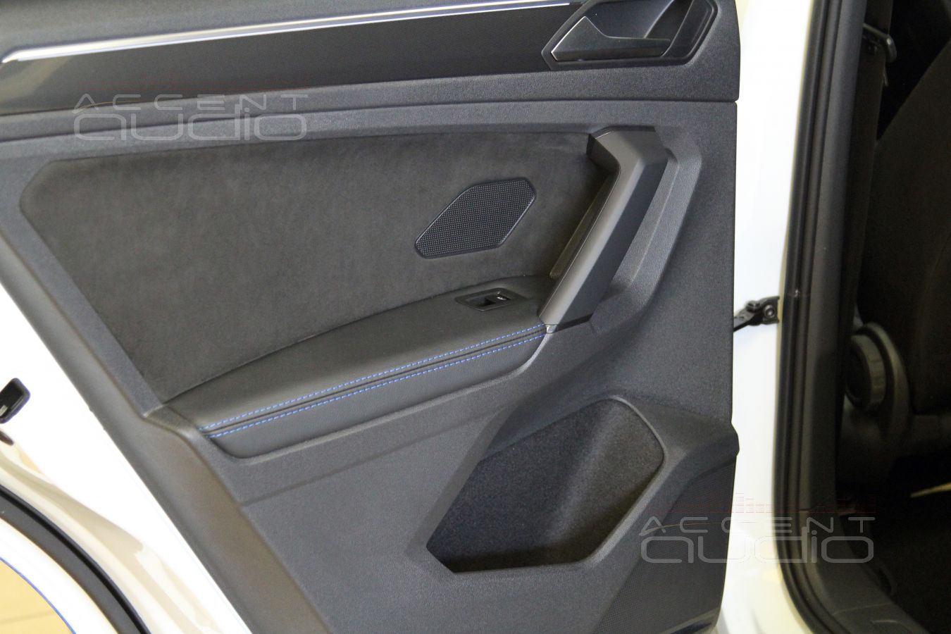 Замените эту убогую ткань !