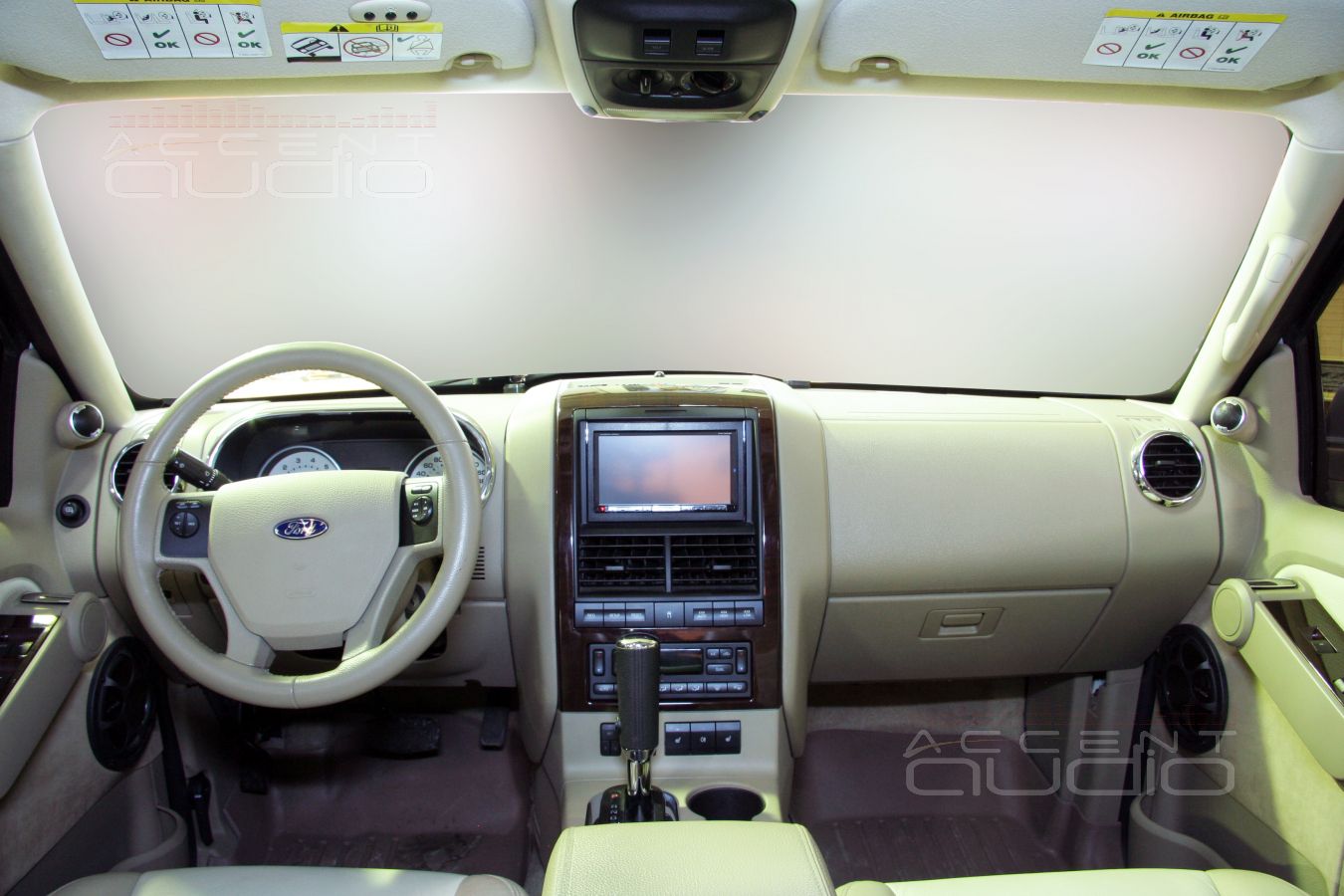 Установка 2DIN мультимедиа в Ford Explorer
