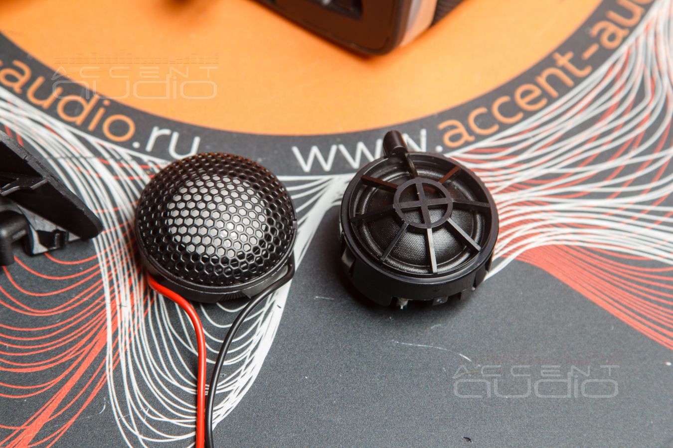 Штатное размещение: НЕ Harman, но Eton – новые твитеры в MB CLS