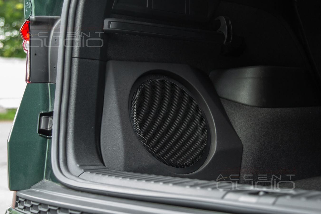 Новинка: лучший, стильный, оригинальный сабвуфер-стелс для Skoda Kodiaq