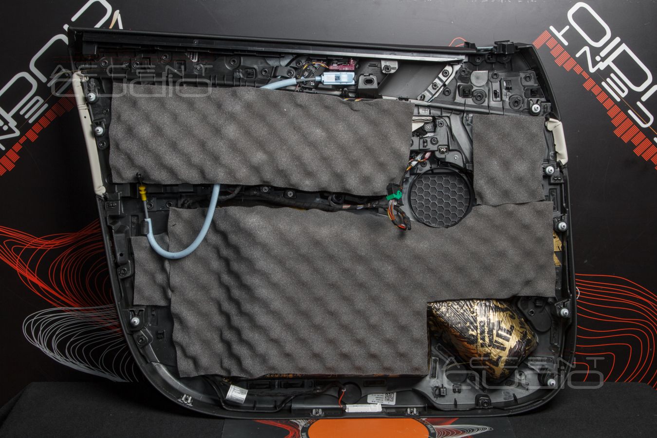 Установка ESB Audio BMW Front 100 в BMW X6 III (G06)