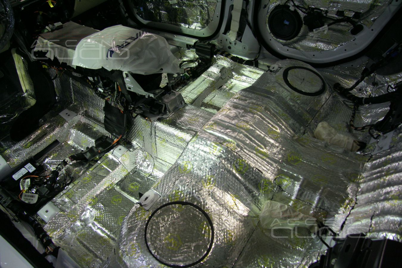 Виброизоляция кузова Jaguar XF