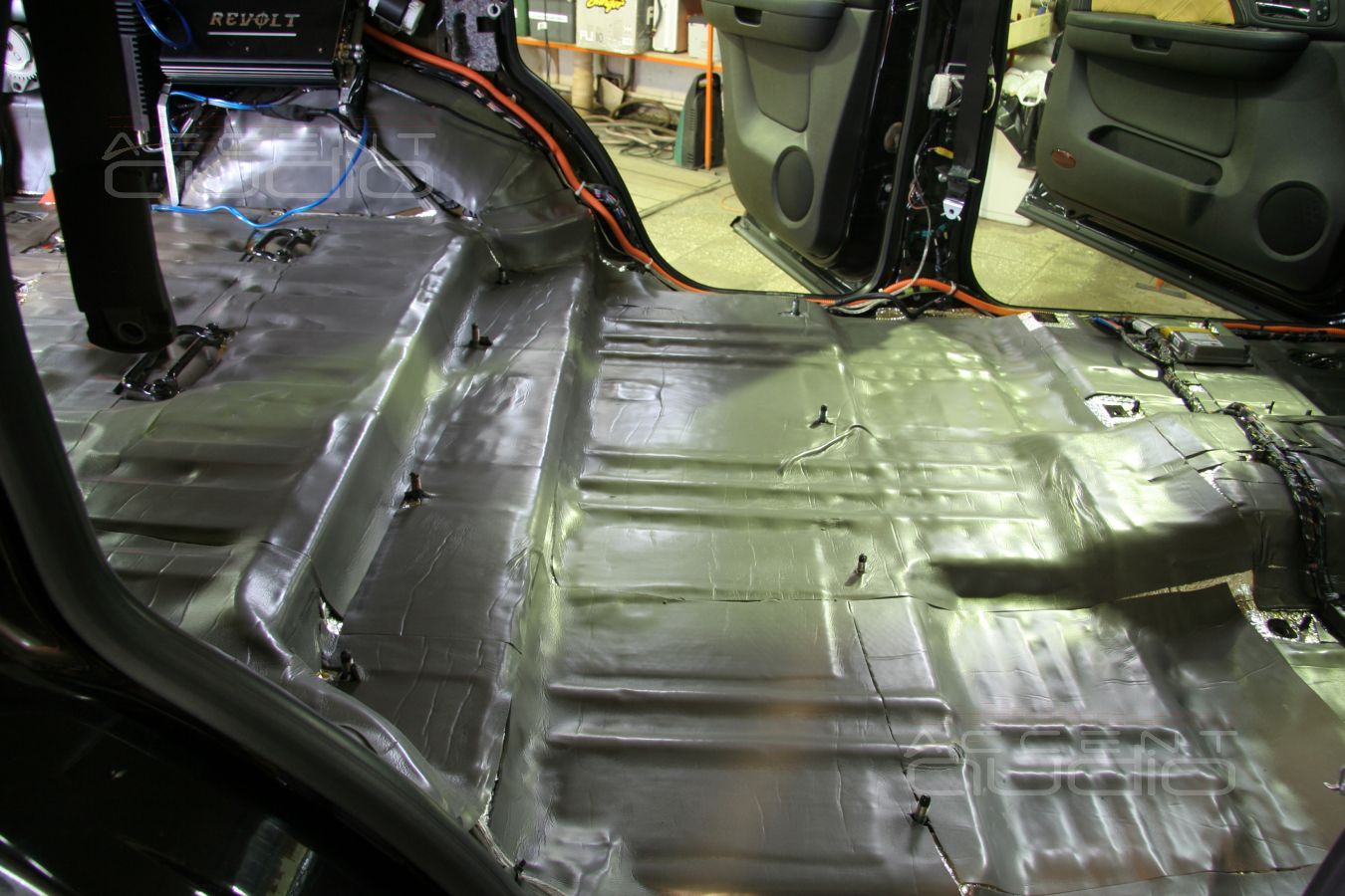 Шумоизоляция и аудиоподготовка Chevrolet Tahoe