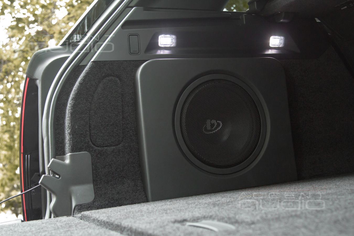 Интеграция аудиофильского сабвуфера Dego в новый Range Rover 2024