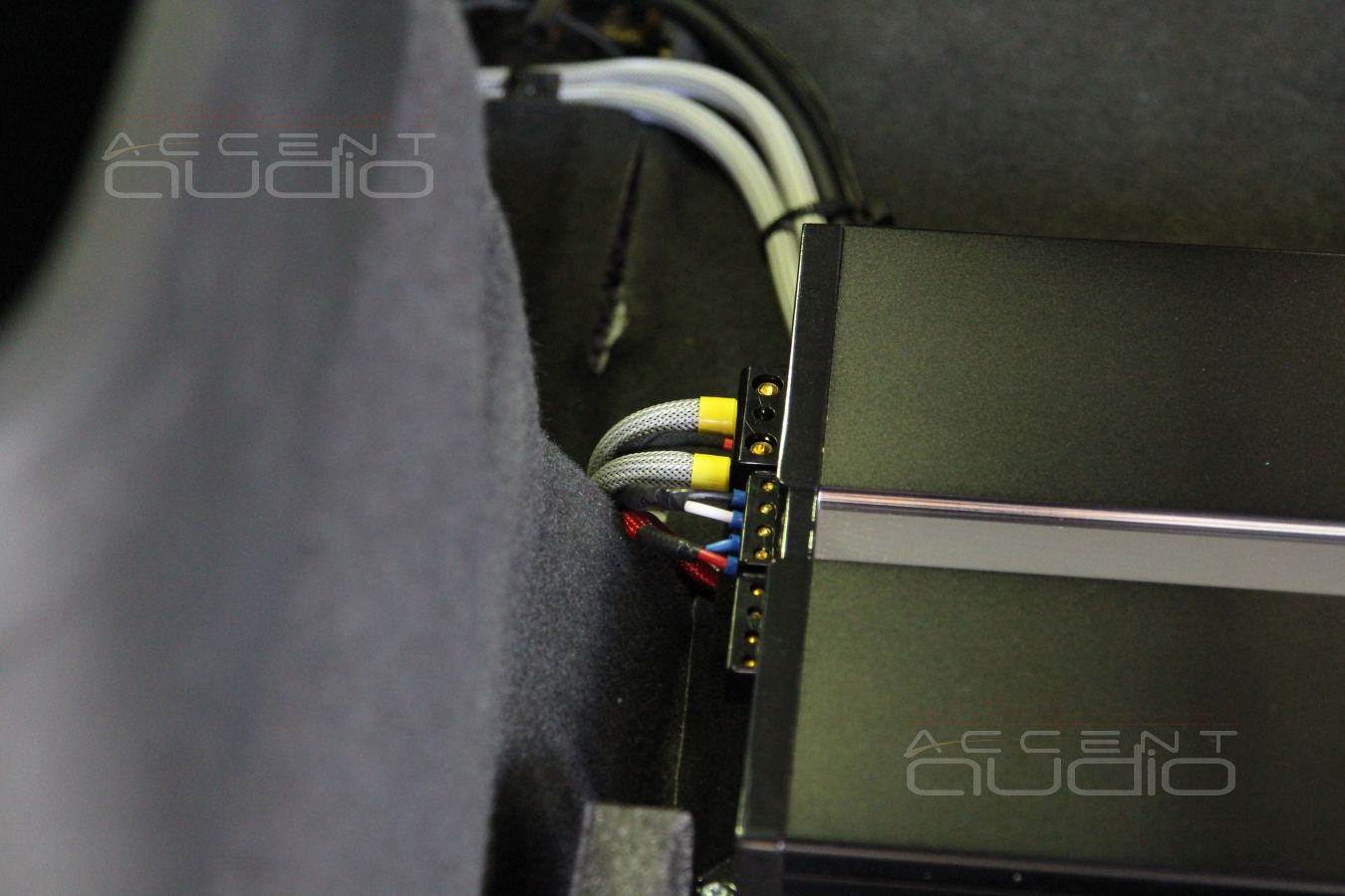 Решение: установка усилителей E.O.S и Eton в Skoda Kodiaq – так правильно !