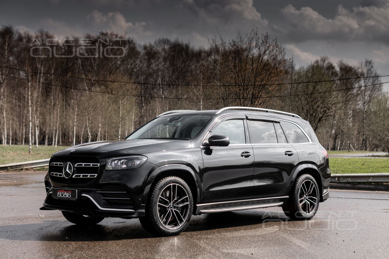 Комплект из двух подиумов для установки 165 мм мидбасовых излучателей в MB GLS 2019-2023.