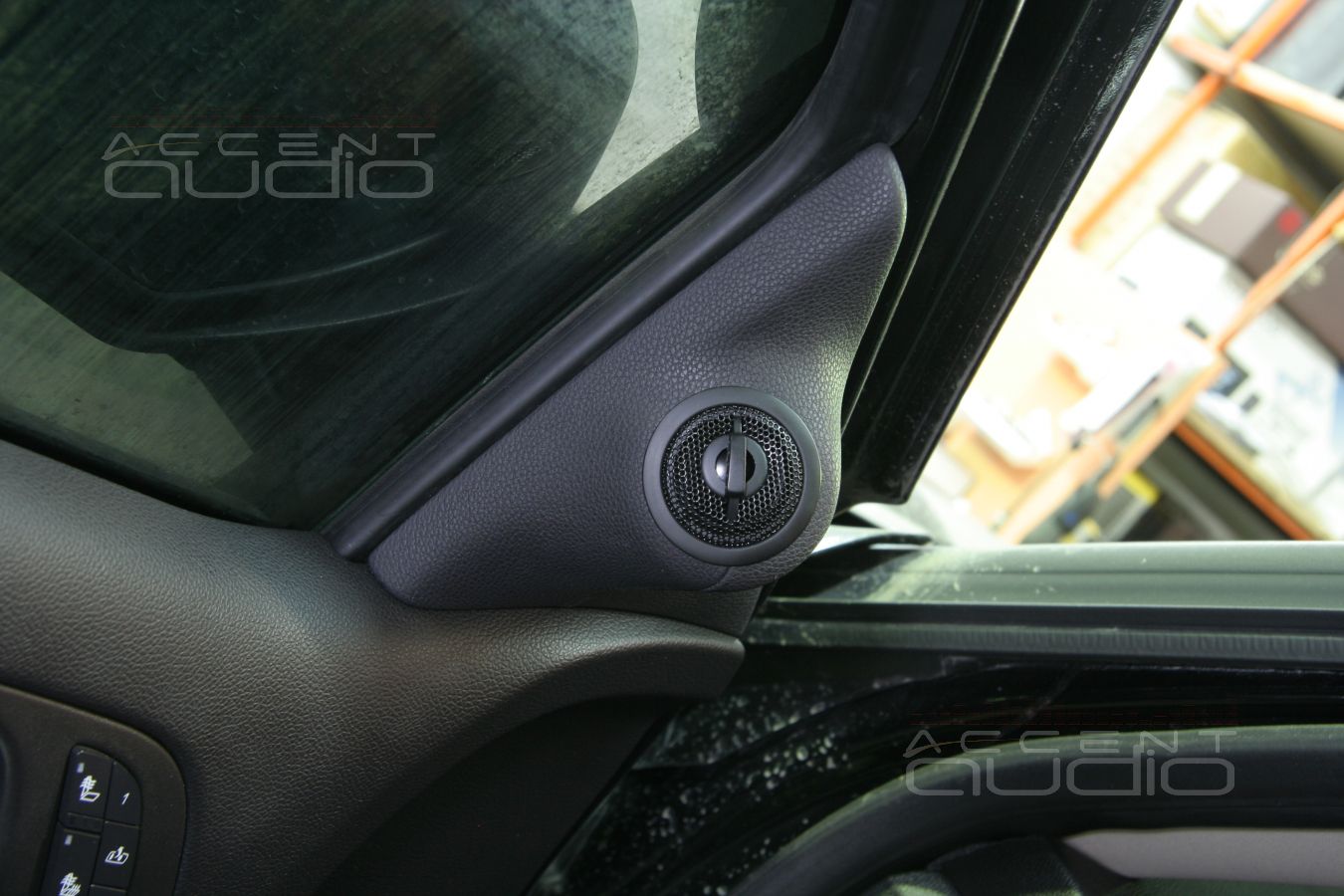 Установка динамиков Boston Acoustics в Chevrolet Tahoe