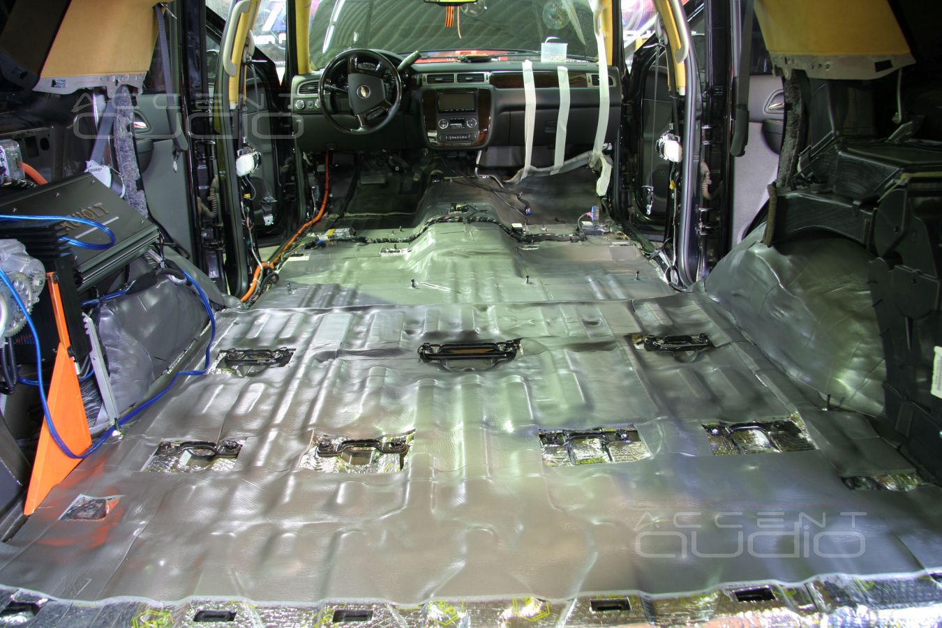 Шумоизоляция и аудиоподготовка Chevrolet Tahoe