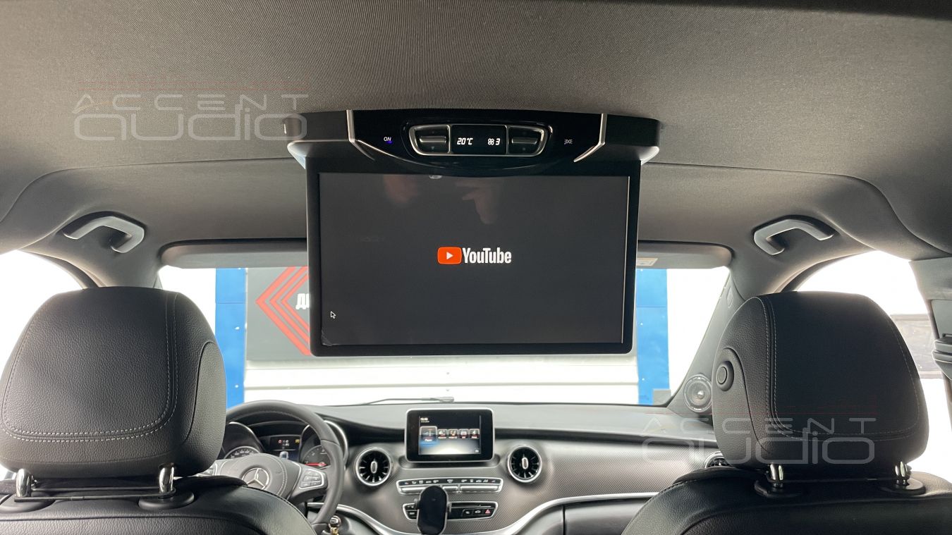 Потолочный монитор для пассажиров – новый функционал для Mercedes V-Class