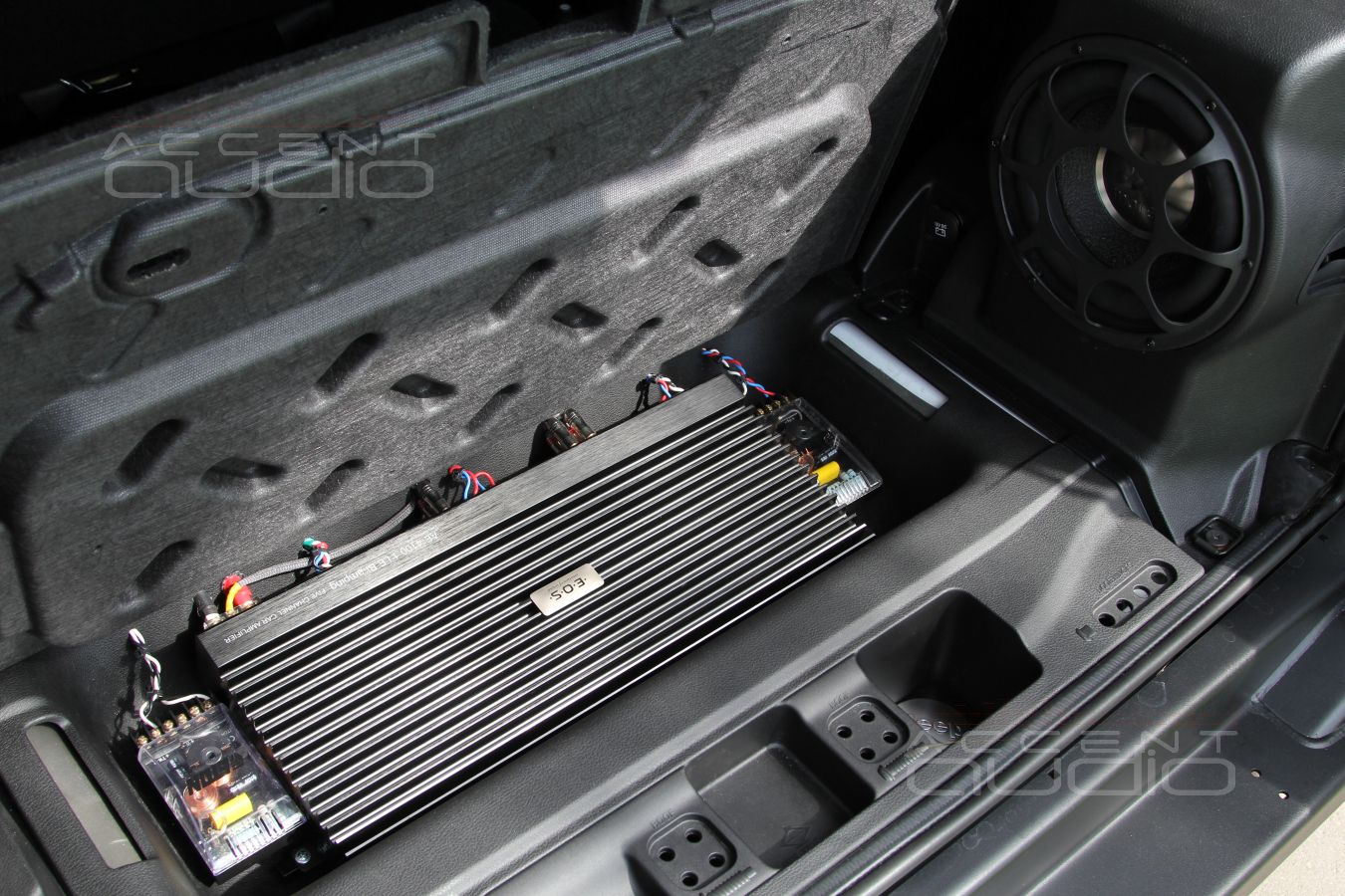 Мультимедиа Alpine X8 и новая аудиосистема на компонентах Morel