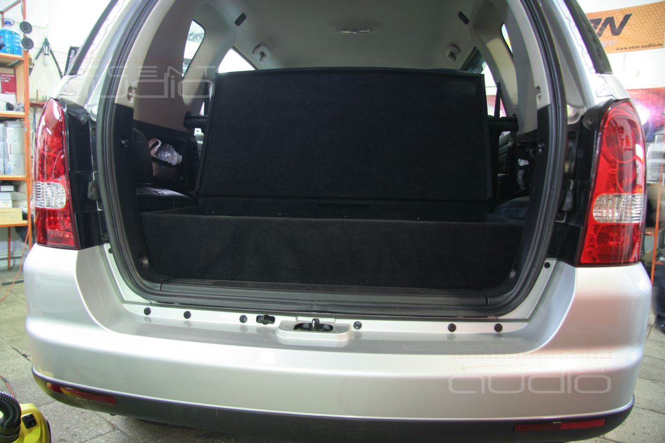 Сабвуфер-трансформер для SsangYong Rexton