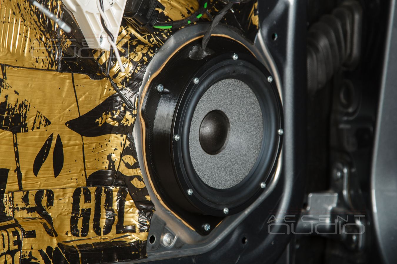 Аудиоподготовка дверей Mercedes CLS и установка акустики Brax и Focal