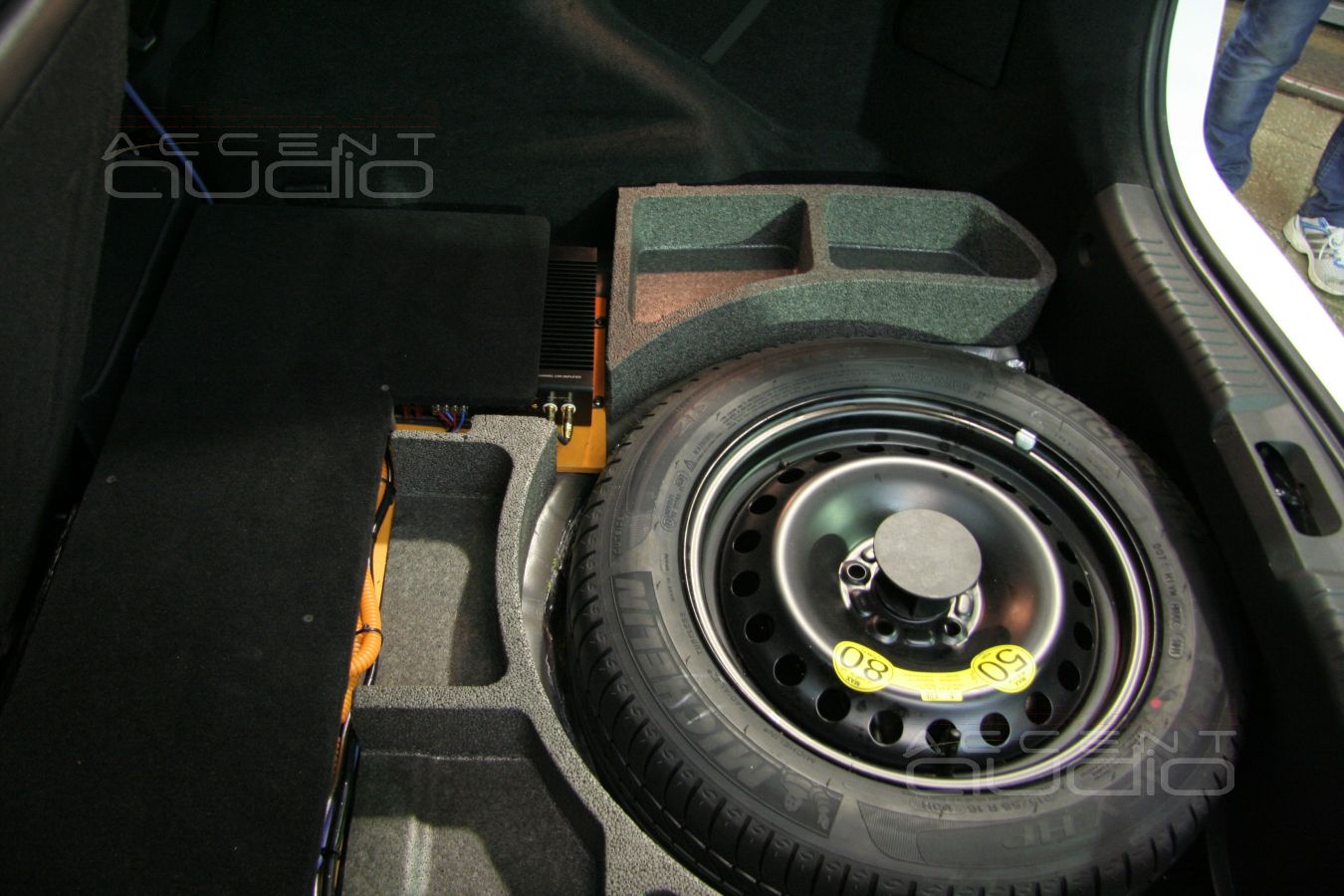 Установка усилителей в Ford Mondeo