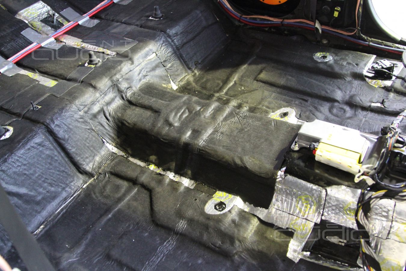 Hummer H3: система вооружения от MDLab