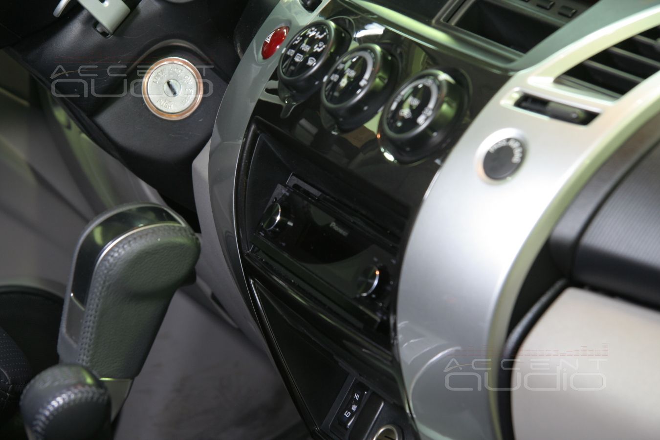 Установка магнитолы в Mitsubishi Pajero Sport