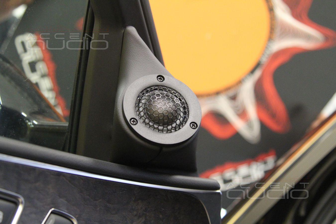 Установка твитеров Scan-Speak Illuminator D3004/602000 