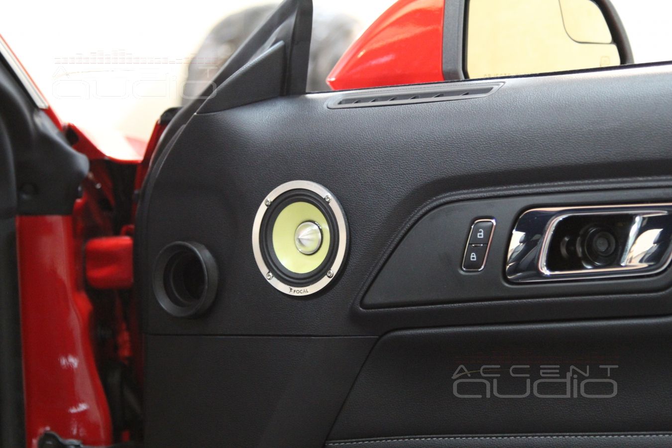 Установка новой акустики в Ford Mustang 2016