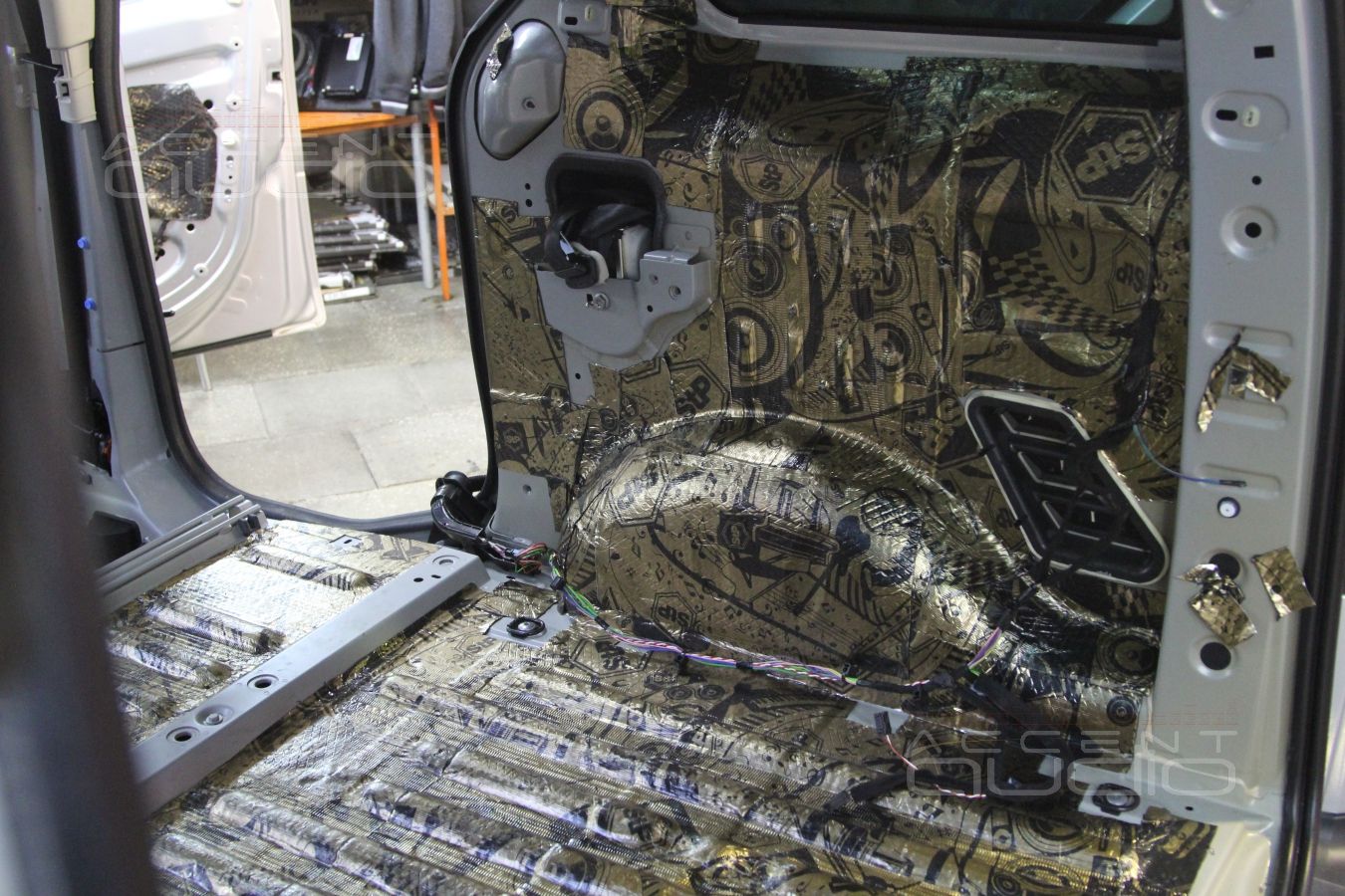 Citroen Berlingo теперь стал на класс выше: шумоизоляция и аудиосистема