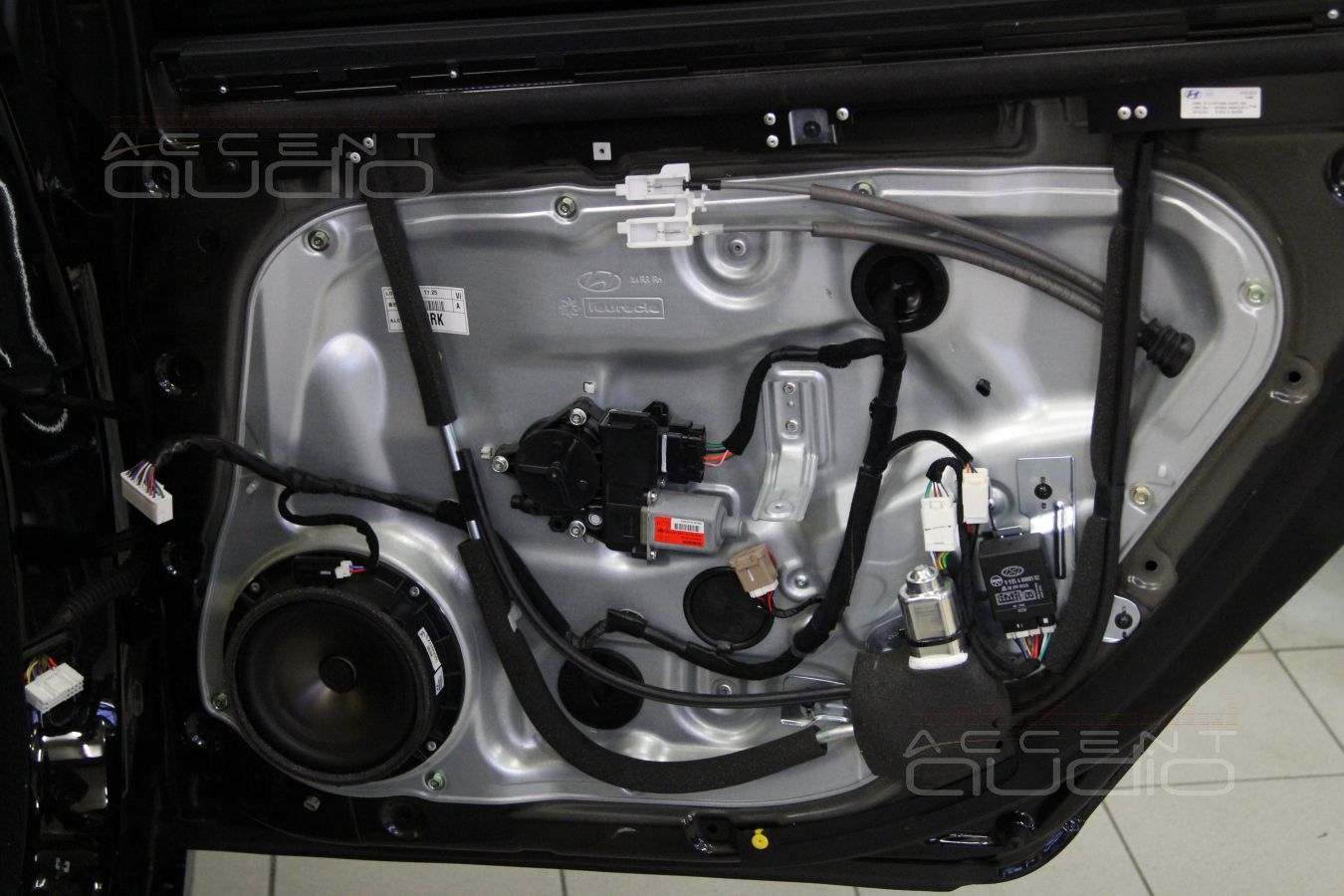 Аудиоподготовка дверей и установка Morel Elate Titanium MW6