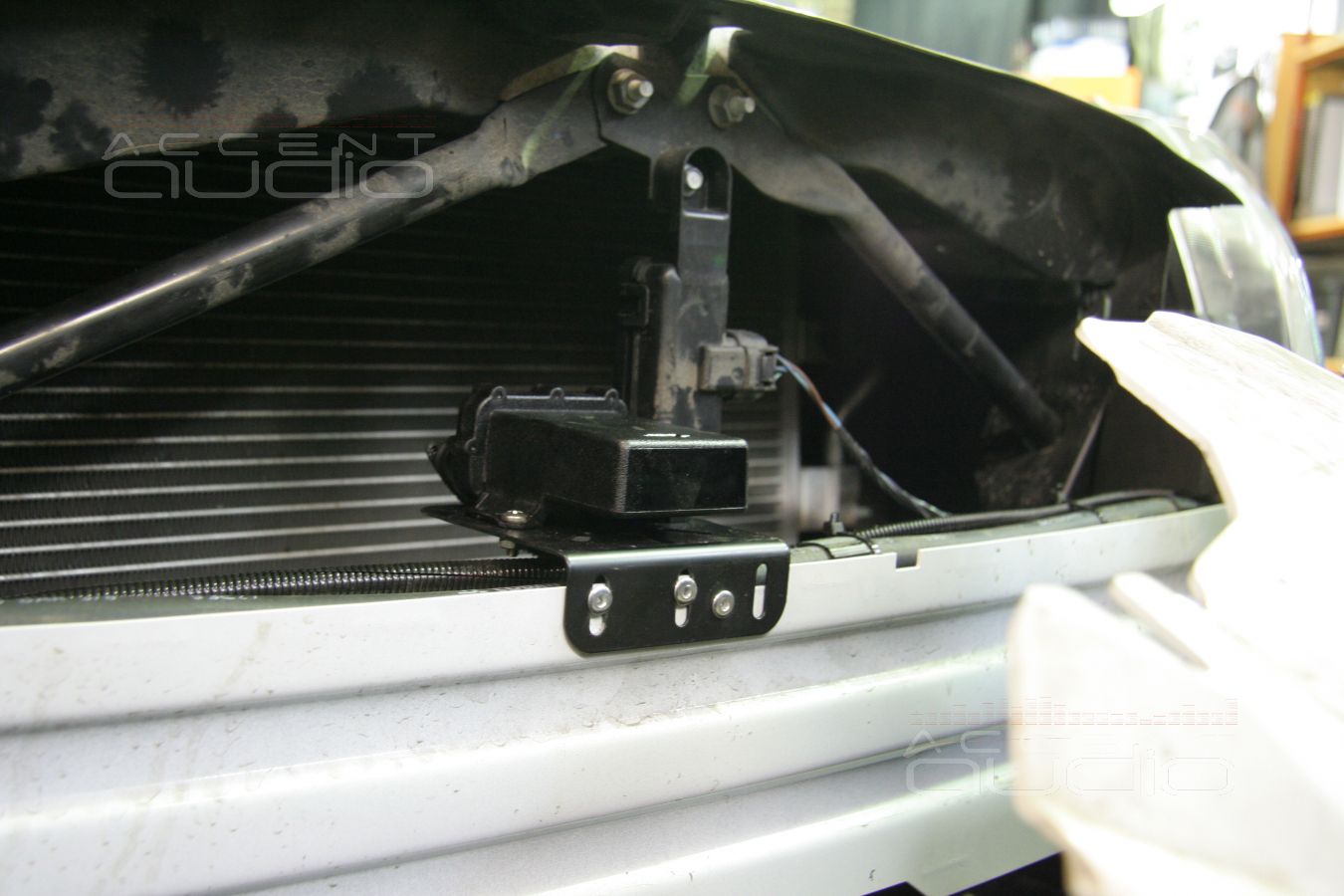 Установка антирадара в Jaguar XF