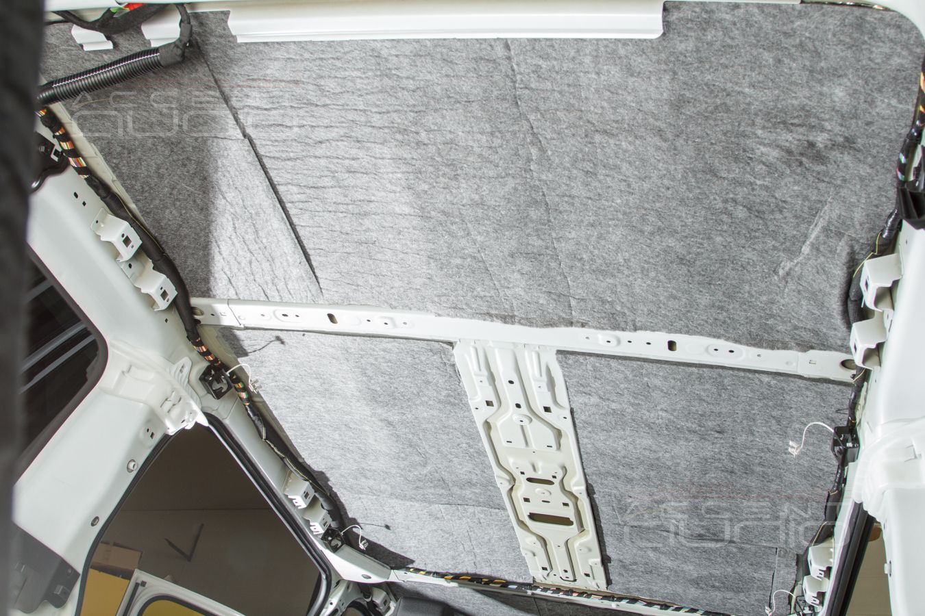 Полная шумоизоляция Opel Zafira Life лучшими материалами STP