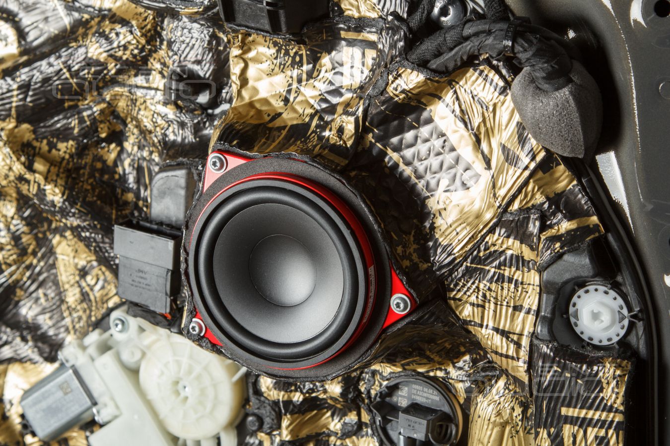 Установка ESB Audio BMW Front 100 в BMW X6 III (G06)