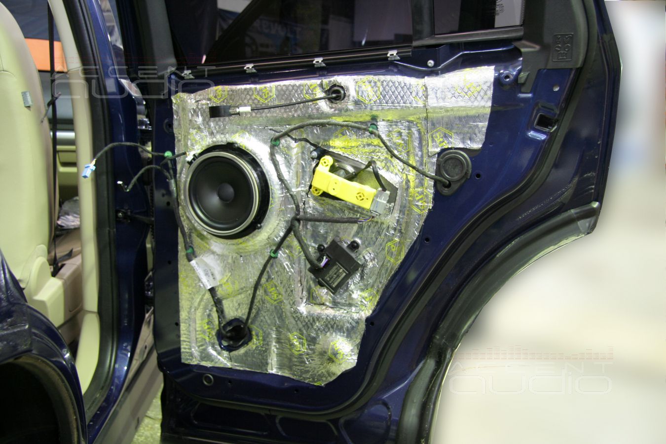 Необходимые и приятные мелочи для Land Rover FreeLander 2