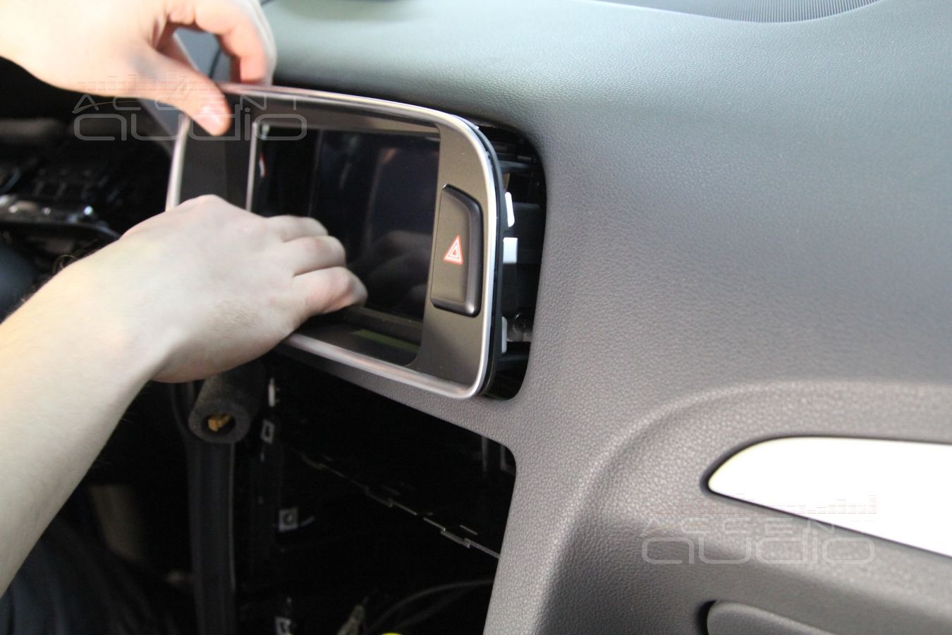 Процесс установки Alpine X701D-A