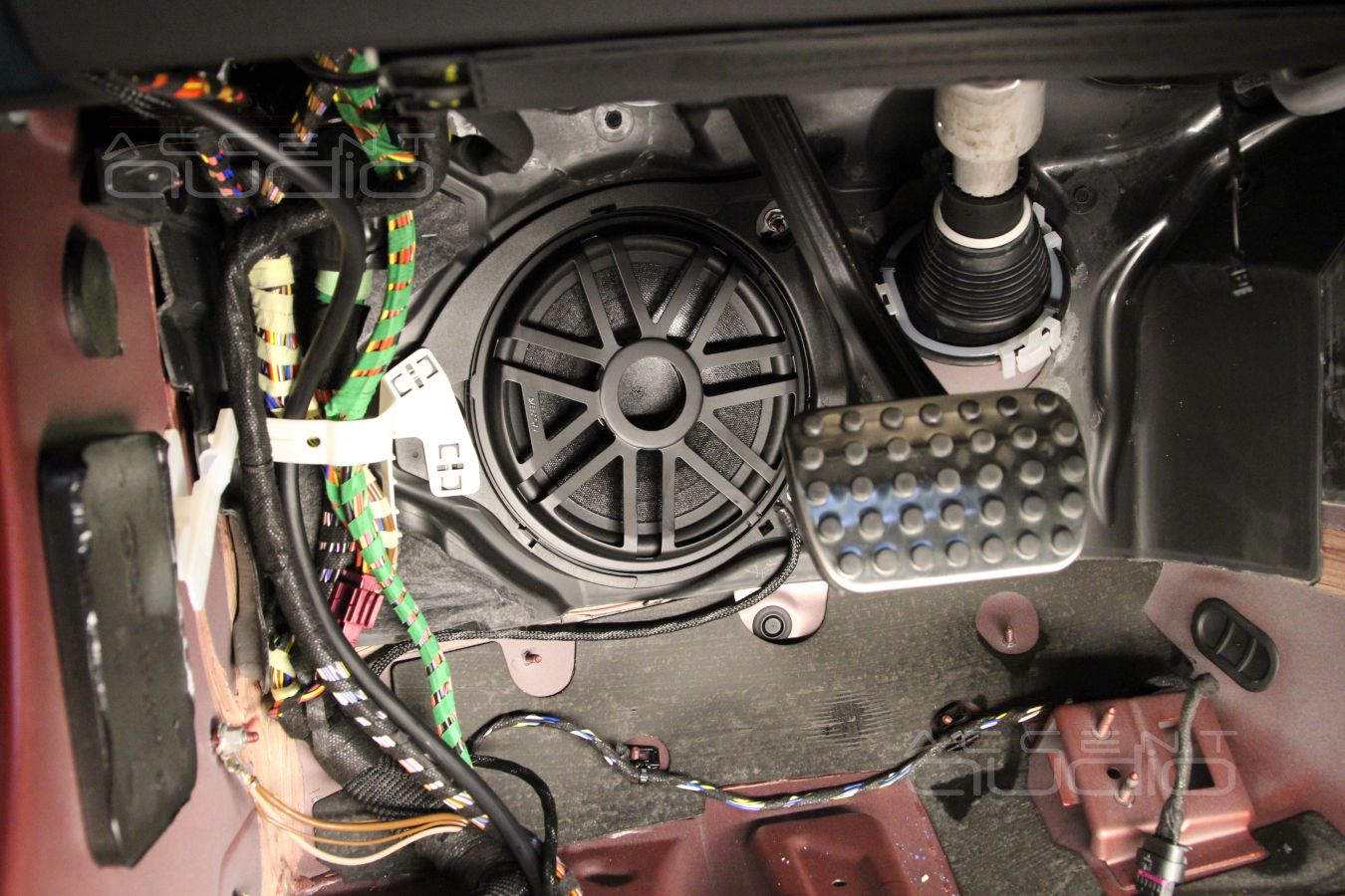 Установка Eton UG MB195 L в новый Mercedes W205 – элементарно !