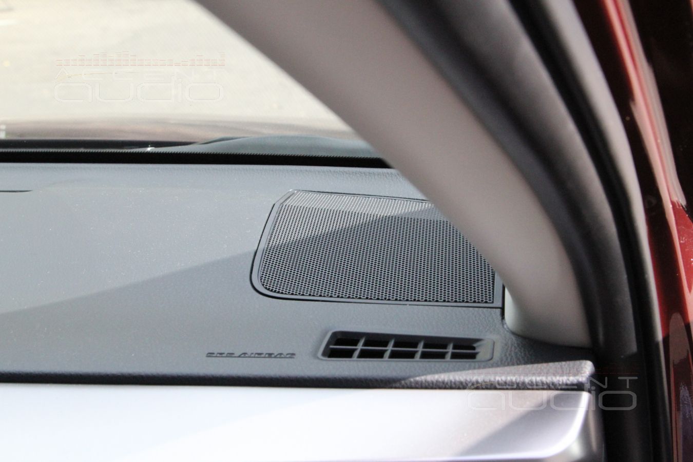 Выбор оборудования и наши решения по звуку для Toyota Rav4