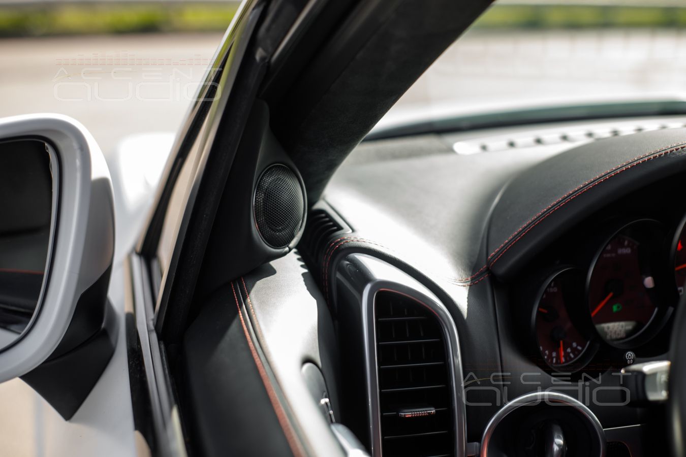 3D печать и 3D дизайн – размещение твитеров Brax ML1 в Porsche Cayenne