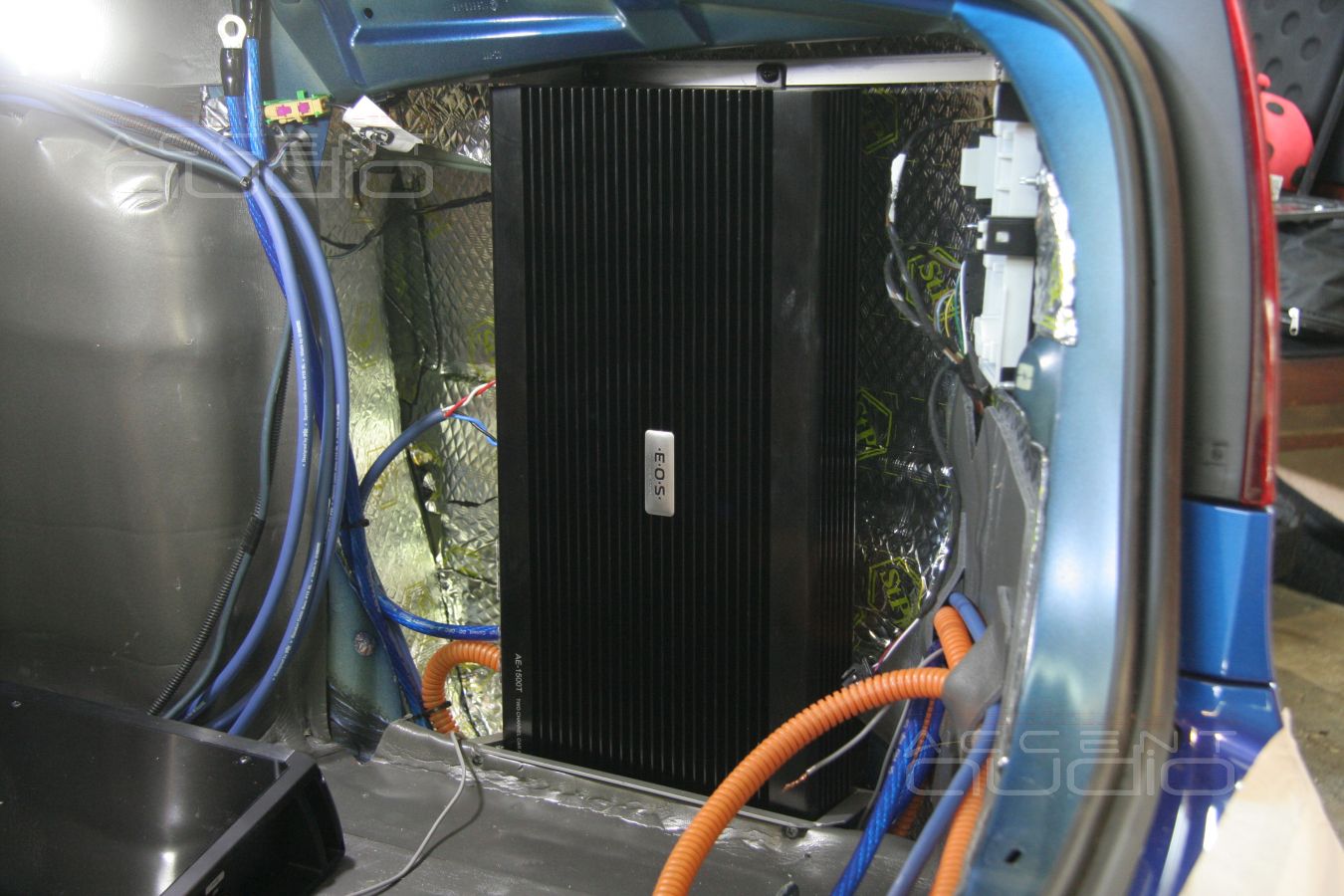 Установка усилителя в SKODA Octavia RS