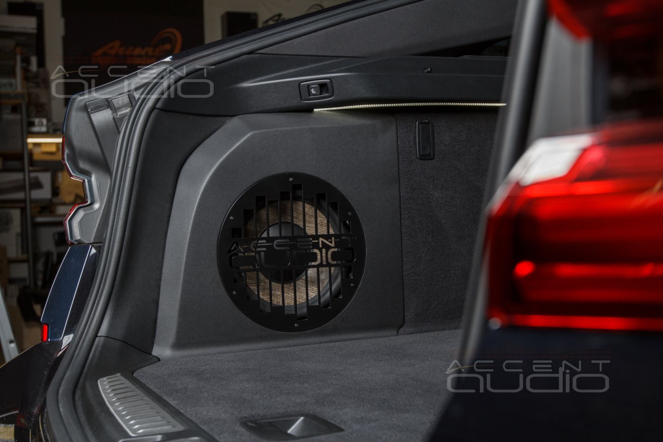 Сабвуфер-стелс – искусство снаружи, правильный бас изнутри