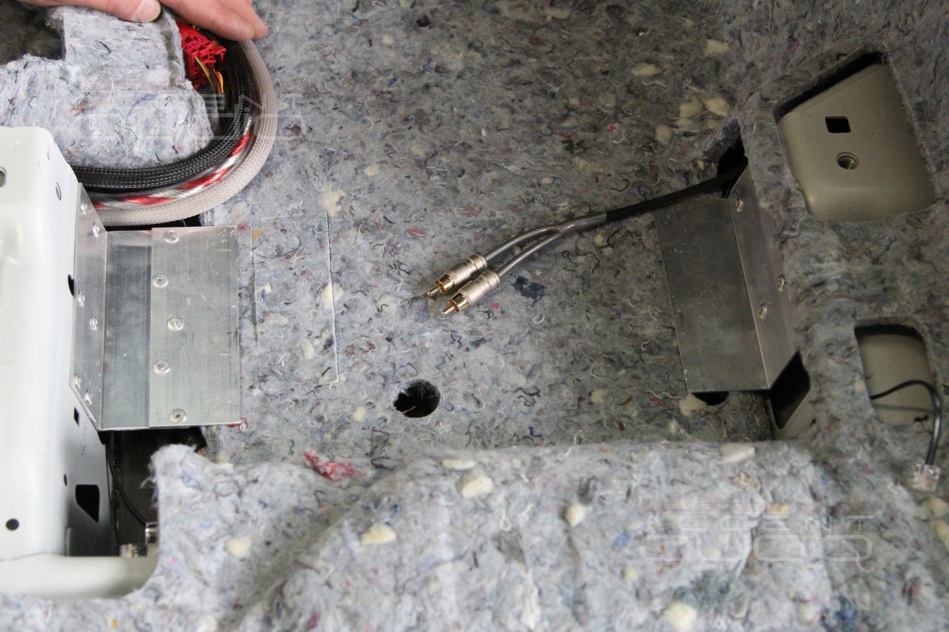 Установка усилителей Focal в новый Volkswagen Tiguan 2017