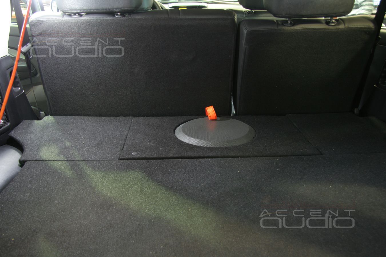 Сабвуфер-трансформер для SsangYong Rexton