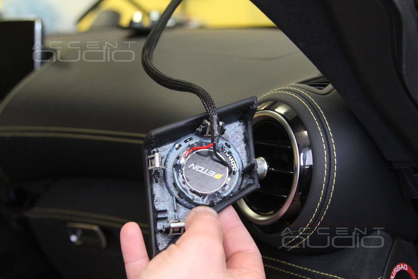 Установка новых твитеров Eton в штатные места Mercedes-Benz GT